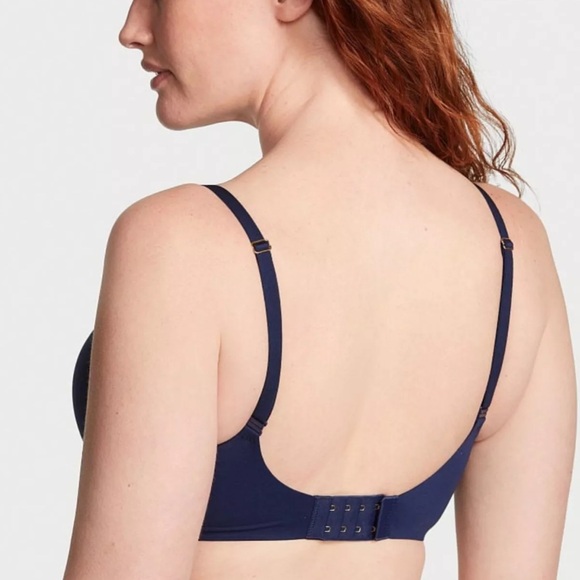 New Victoria Secret 36B Love Cloud Wireless Push-up Bra Blue NWT - Picture 2 of 8